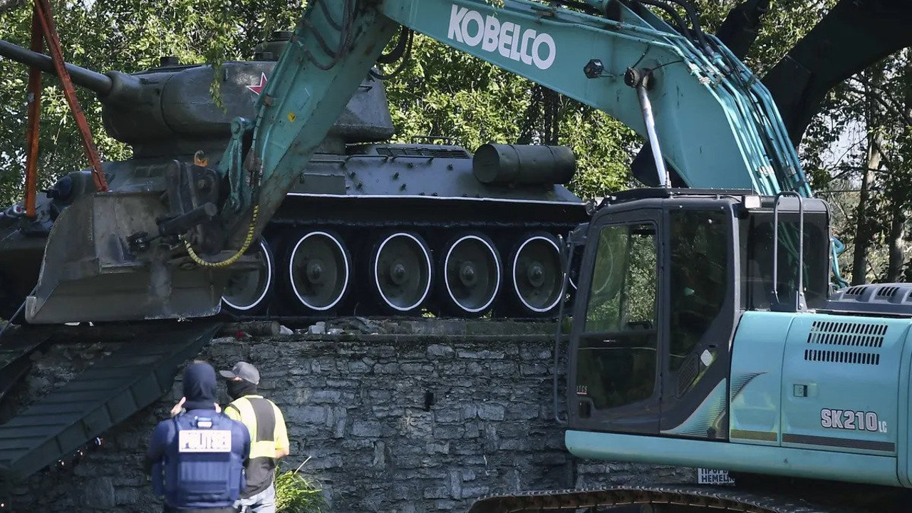Estonia allocates almost one million euros for the dismantling of Soviet monuments