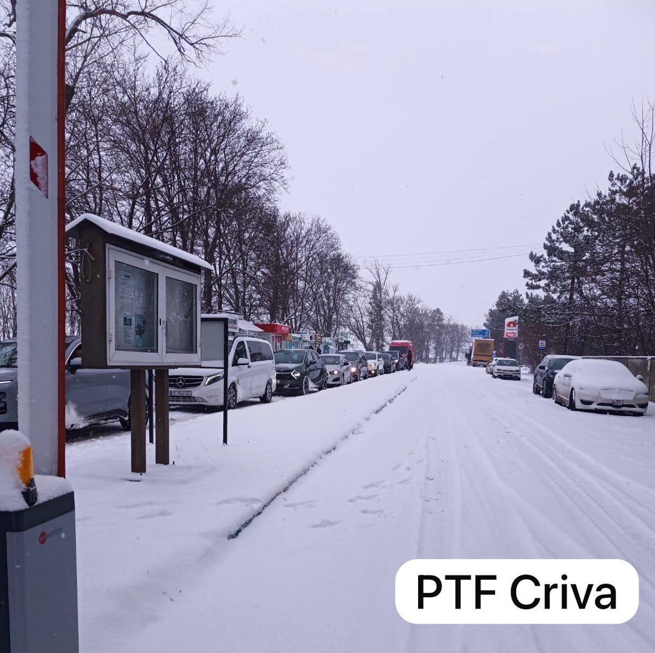 Путешественников предупреждают об очередях на нескольких КПП