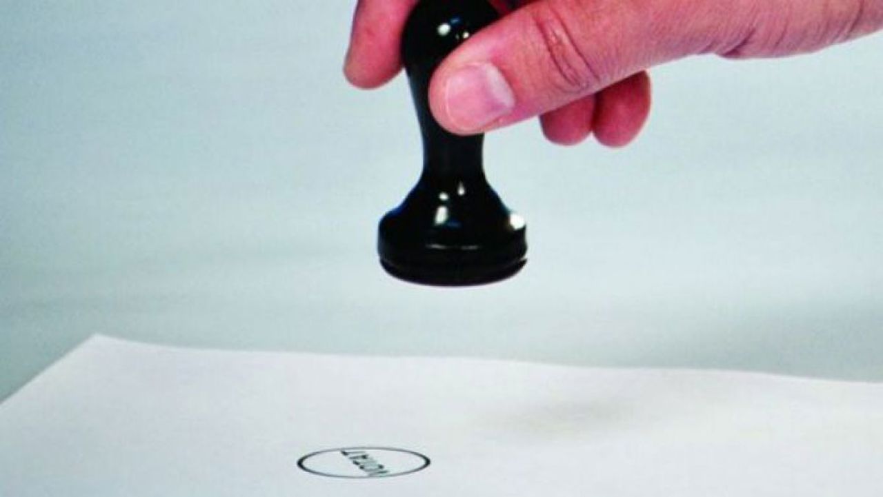 Mergeți masiv la vot, îndeamnă scriitorul Alexandru Popescu  