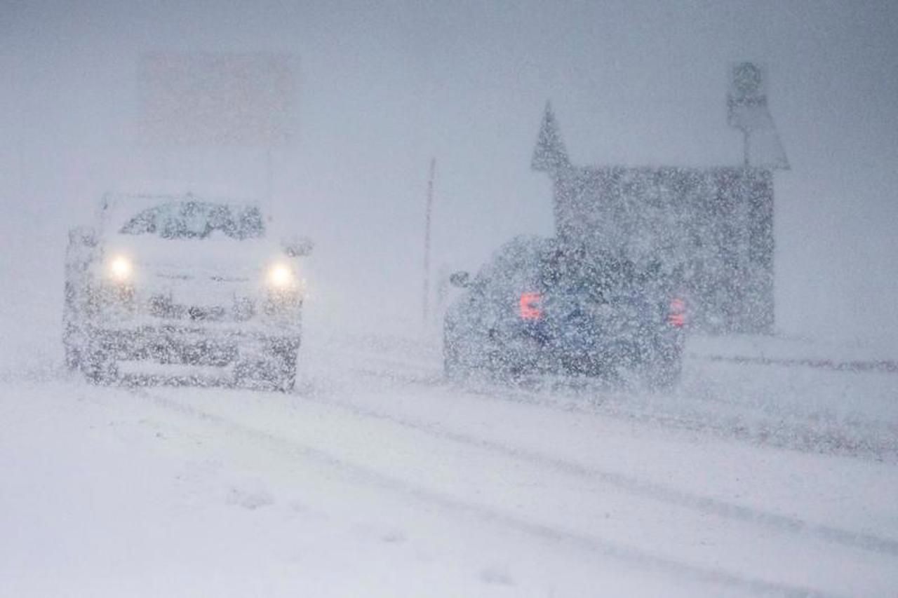Ninsori și temperaturi scăzute în vestul Europei, iar în Kosovo sunt inundații puternice  