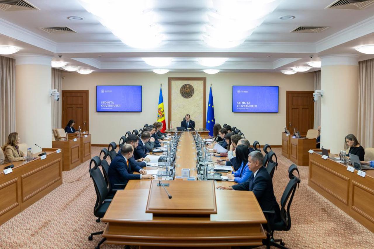 Premierul cere „curățenie” în sectorul insolvabilității: „O luptă mare”