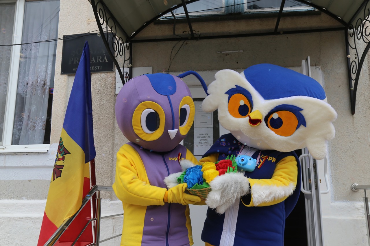 Campania „Zuper în școala ta”: Zuppy și Zup Zup au ajuns la sute de copii din întreaga țară