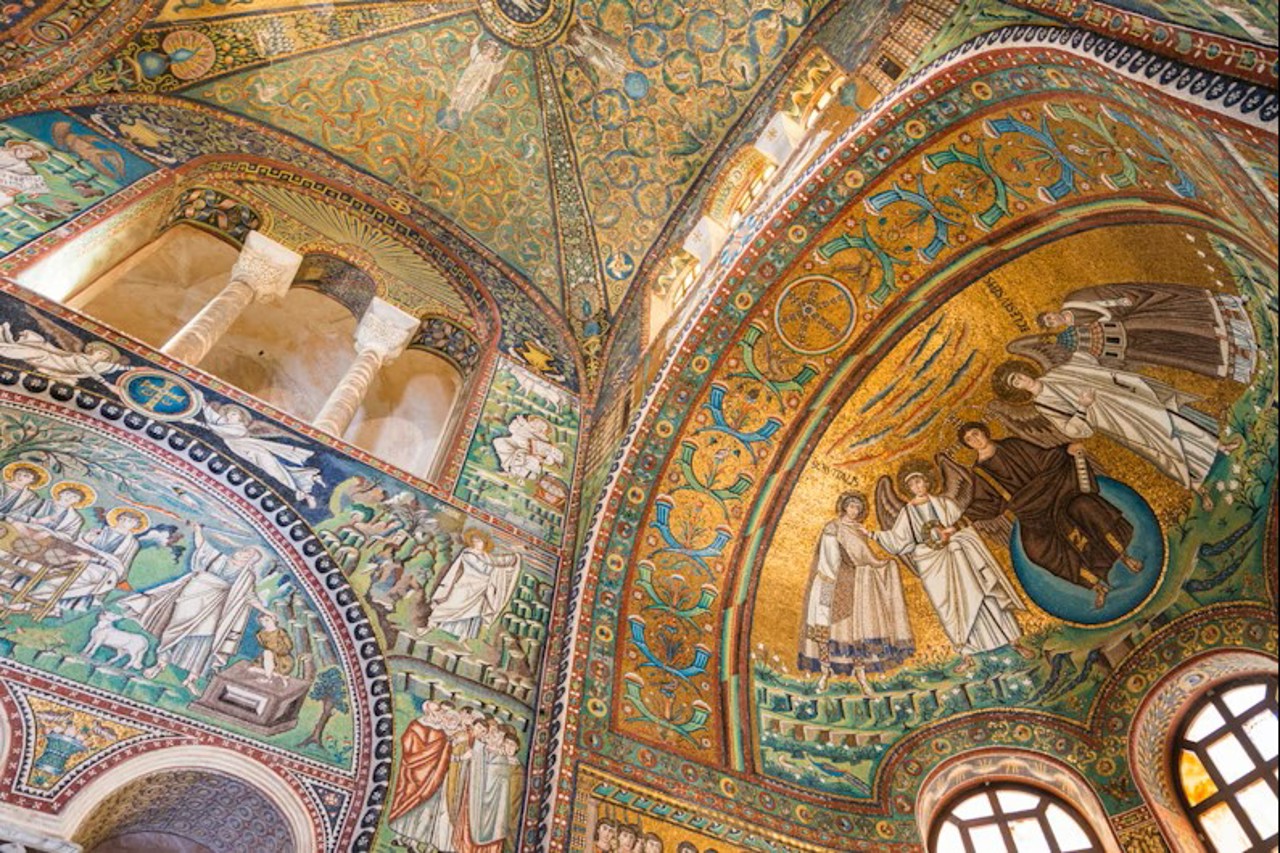 Over 800 churches and historical monuments could become state property, Minister of Culture