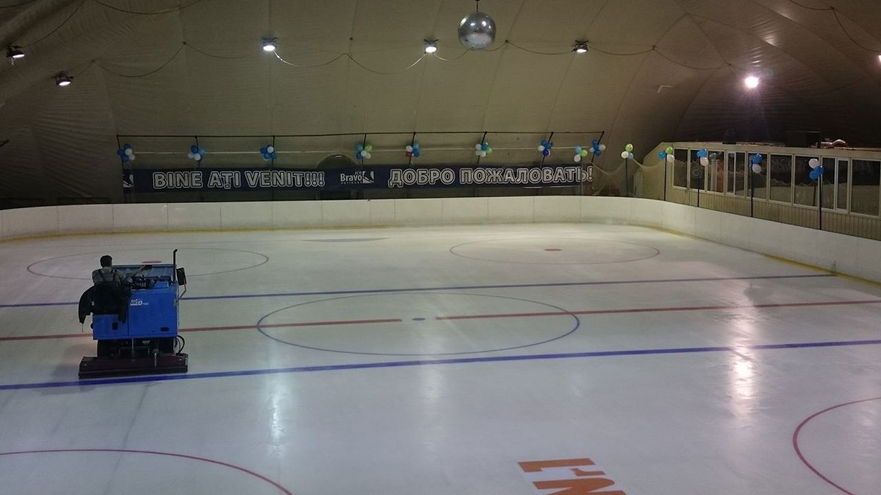 Singurul patinoar din țară s-a închis din cauza scumpirii energiei electrice