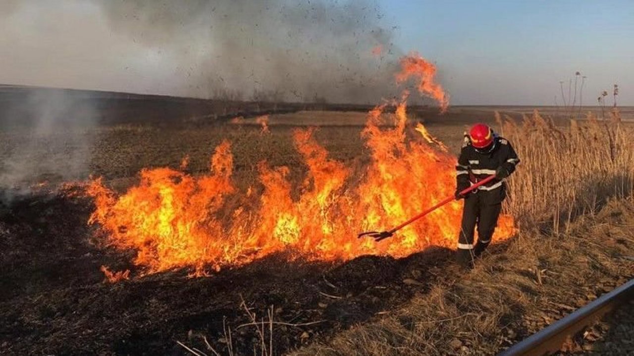 Пожарная опасность в Республике Молдова. Метеорологи объявили желтый код