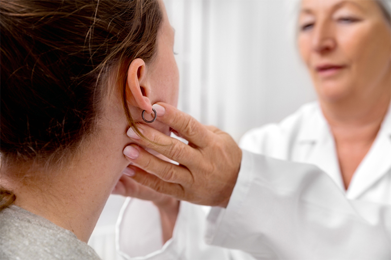 Cancerul nu mai ține cont de vârstă: boala lovește tot mai mulți tineri