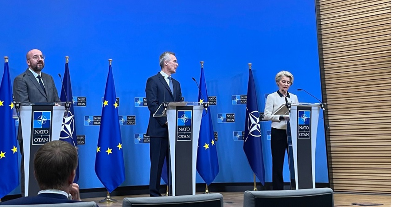 НАТО и ЕС подписали совместное заявление об обязательстве предоставить Украине военные оборонные средства