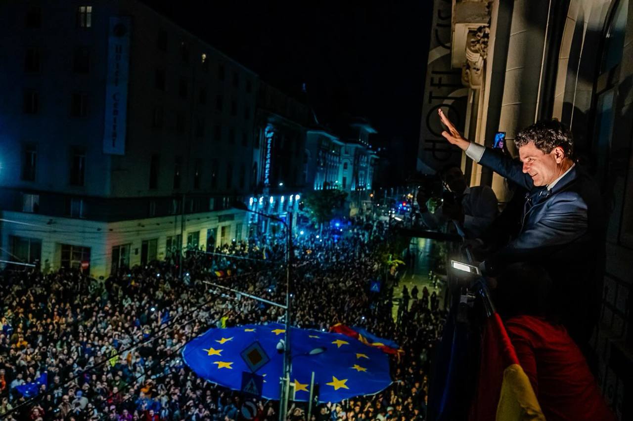Experți: Votul ne unește spre Europa. România își va consolida sprijinul pentru Republica Moldova