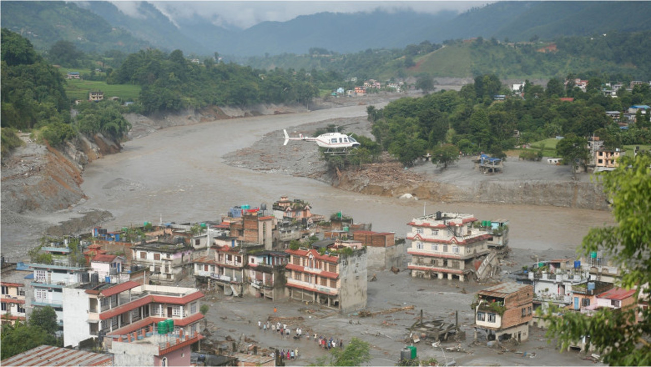 Inundațiile din Nepal și Tibet: Peste 800 de persoane au decedat, peste 3.000 sunt dispărute