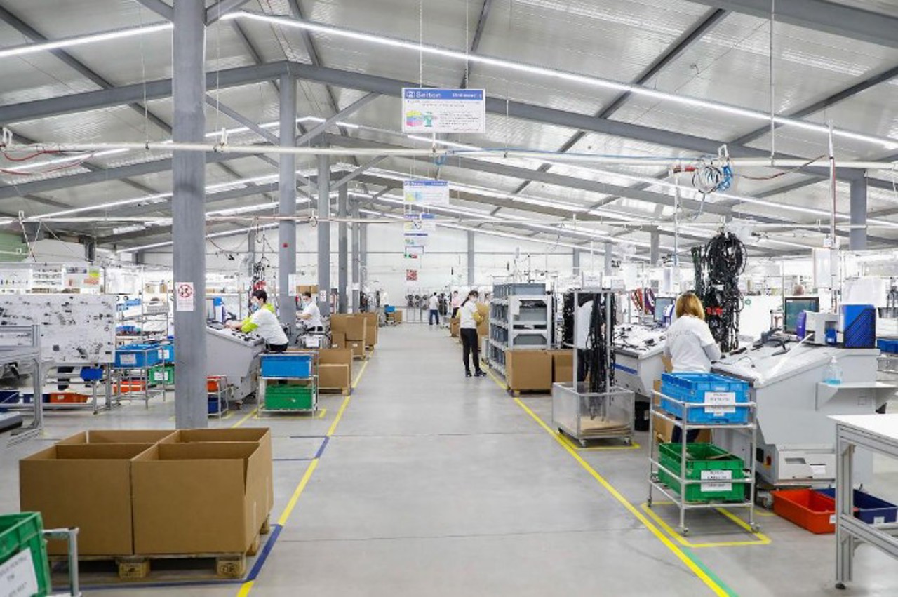 Specialiști, la Radio Moldova: Munca temporară sau munca la negru continuă să predomine în R. Moldova