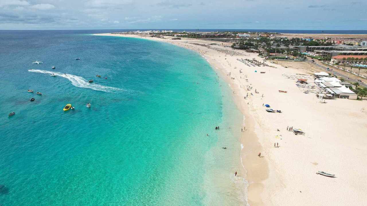Cât costă o vacanță de o săptămână în Capul Verde: Bilet de avion, cazare și mâncare pentru o familie cu copii 