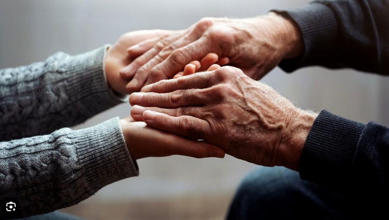 Program de granturi mici în domeniul îmbătrânirii active, ediția 2025. Doritorii pot aplica până pe 31 martie