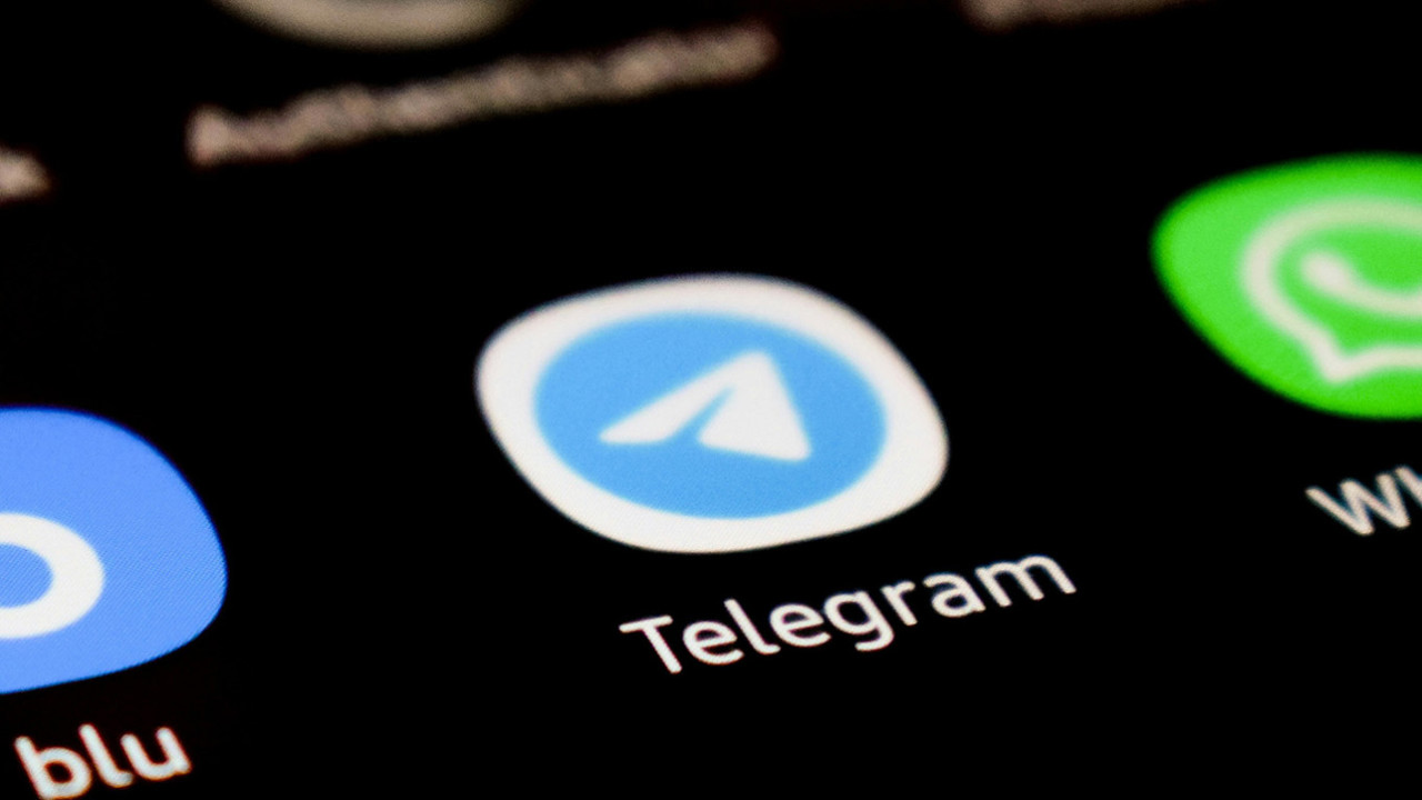 Două locuitoare din Rusia, penalizate pentru abonarea la un canal de Telegram „nedorit”