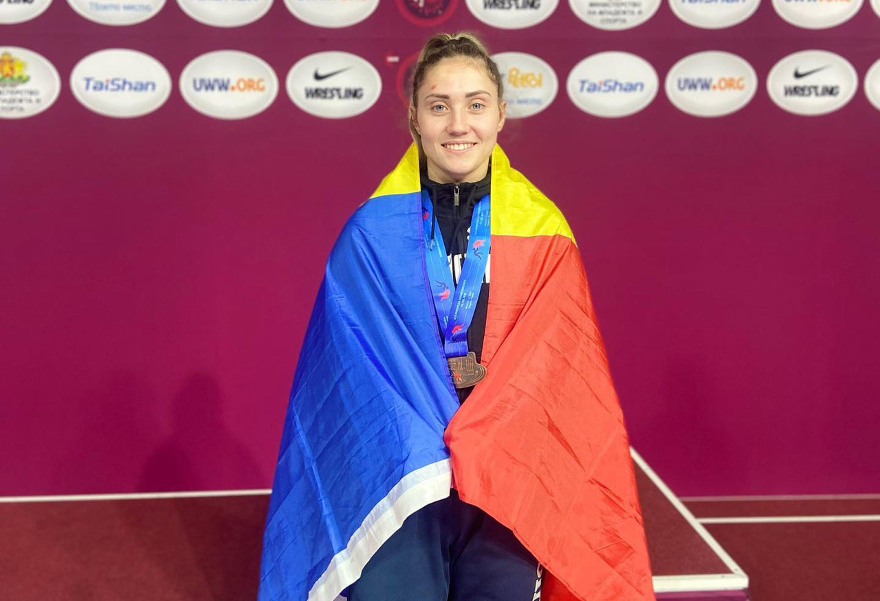 Luptătoarea moldoveancă Mihaela Samoil a cucerit medalia de bronz la Campionatele Europene de tineret, categoria de vârstă de până la 23 de ani
