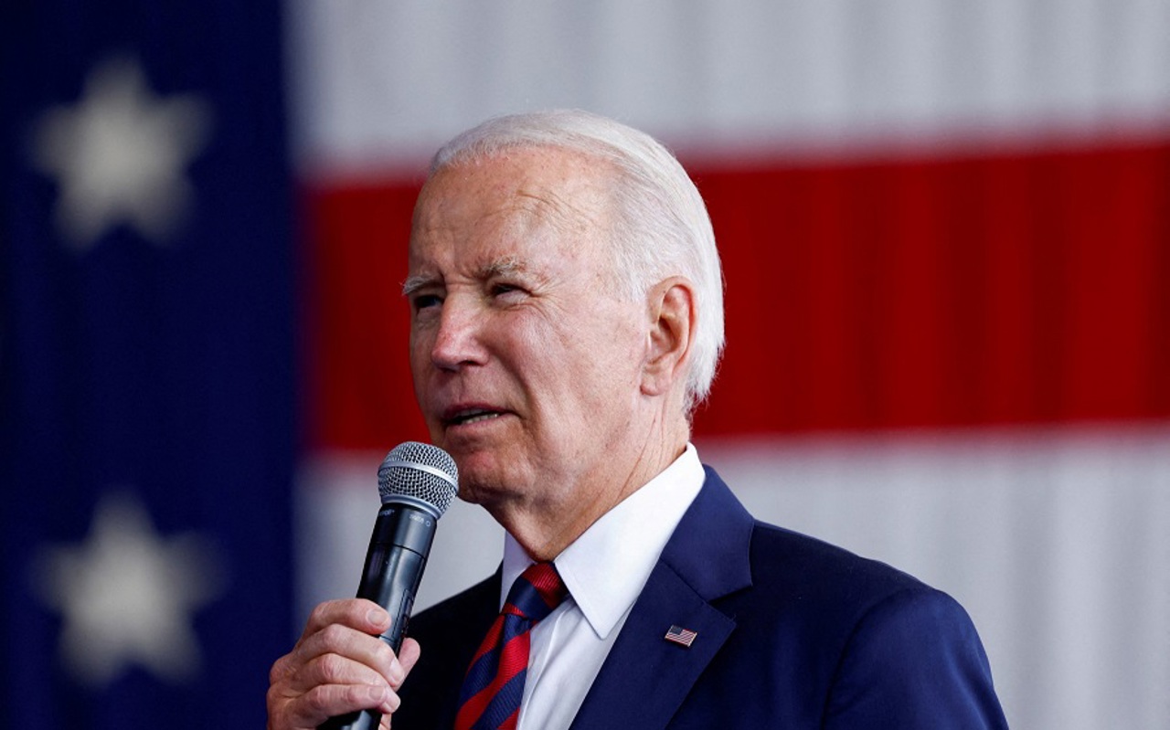 Joe Biden says Putin and Hamas both want to 'annihilate' neighbouring democracies