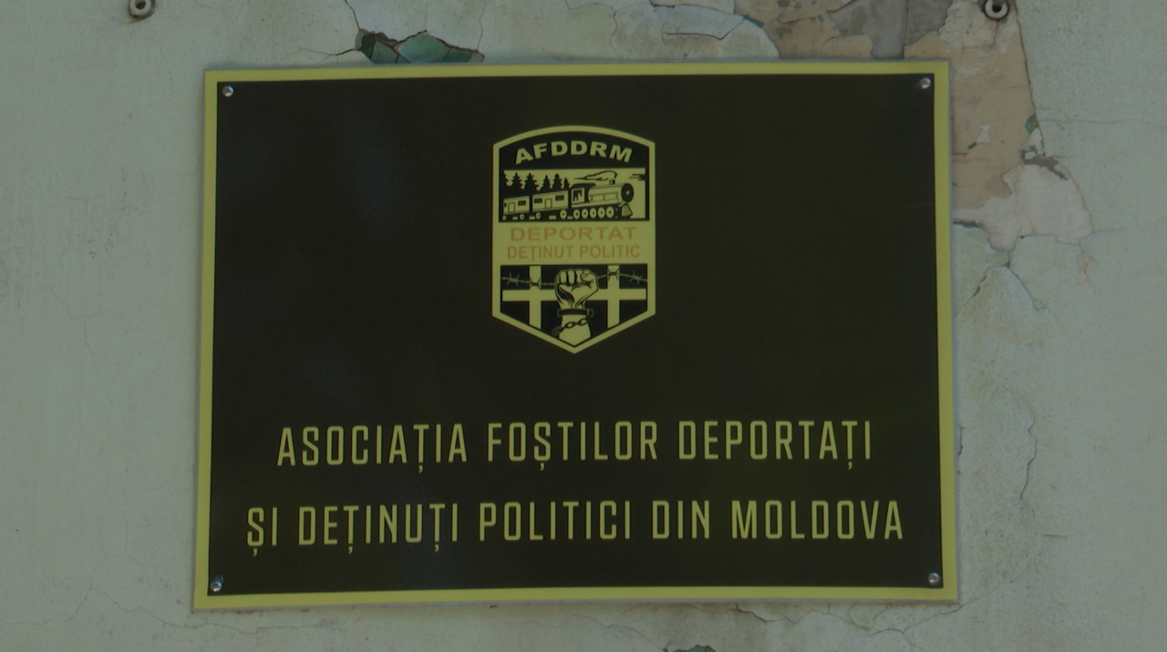 Foștii deportați solicită autorităților să condamne negarea represiunilor comuniste 