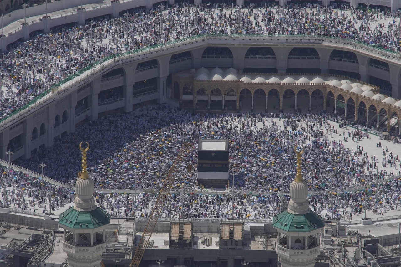 Peste 1.300 de persoane au murit în timpul pelerinajului Hajj din cauza temperaturilor extreme