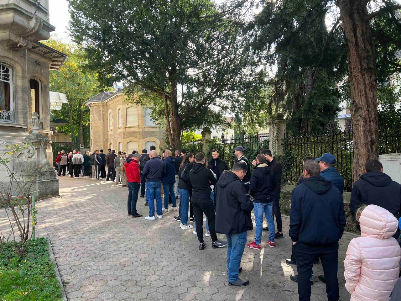 „Diaspora scrie istorie!”: Peste 300.000 de moldoveni din afara țării au votat, stabilind un nou record