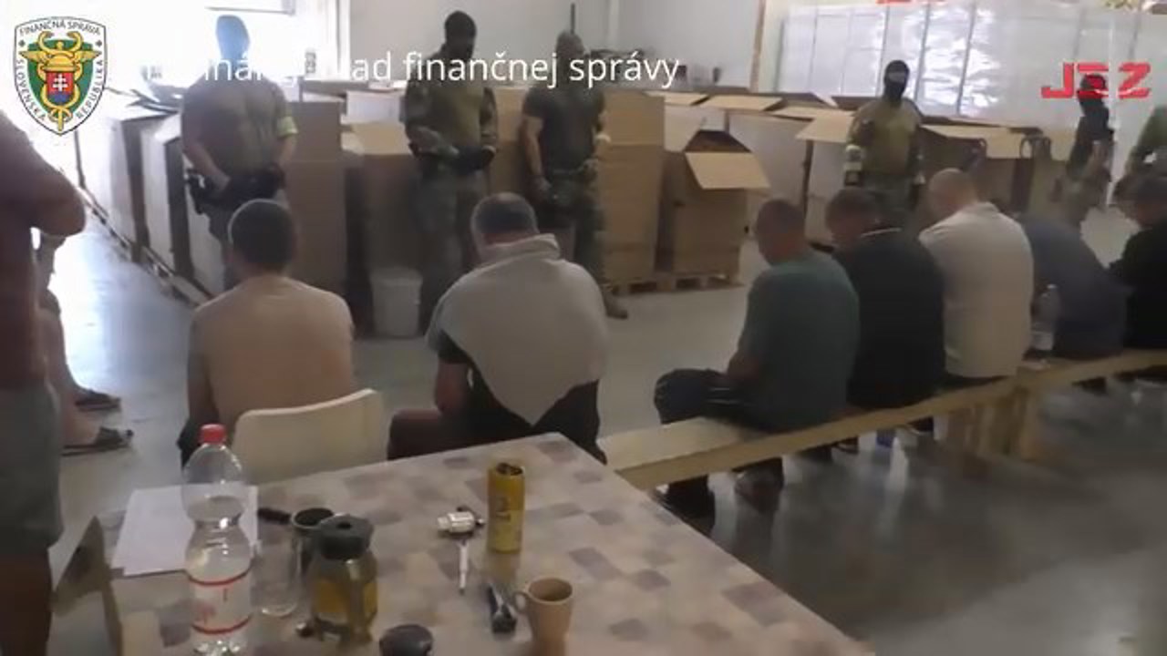 В Словакии задержали граждан Молдовы по делу о подпольной сигаретной фабрике