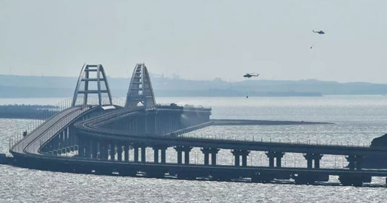 Traffic was resumed on the Kerchi bridge in Crimea