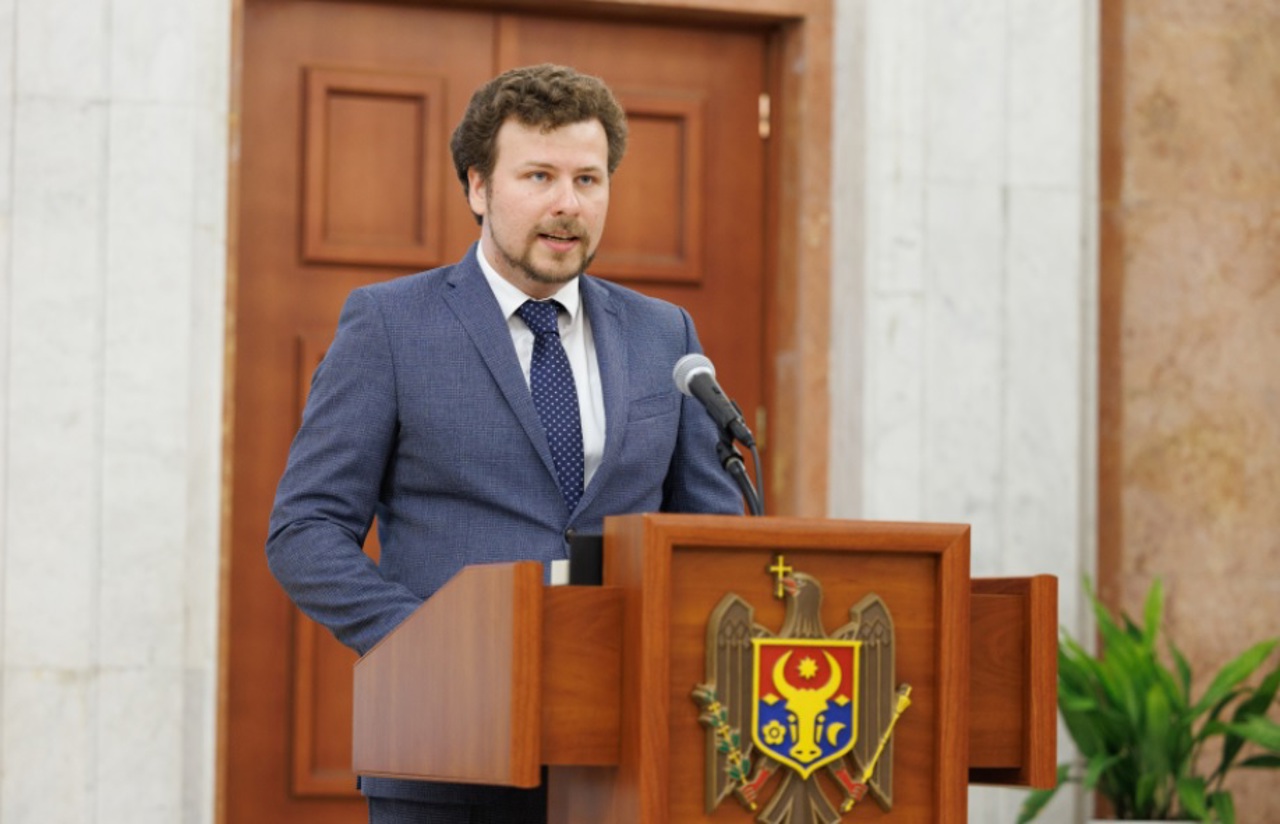 Первое распоряжение на посту министра: Дан Перчун учреждает должность заместителя генерального секретаря министерства