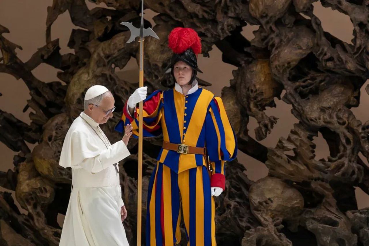 Ceremonie grandioasă la Vatican: Papa Leon al XIV-lea preia oficial conducerea Bisericii Catolice