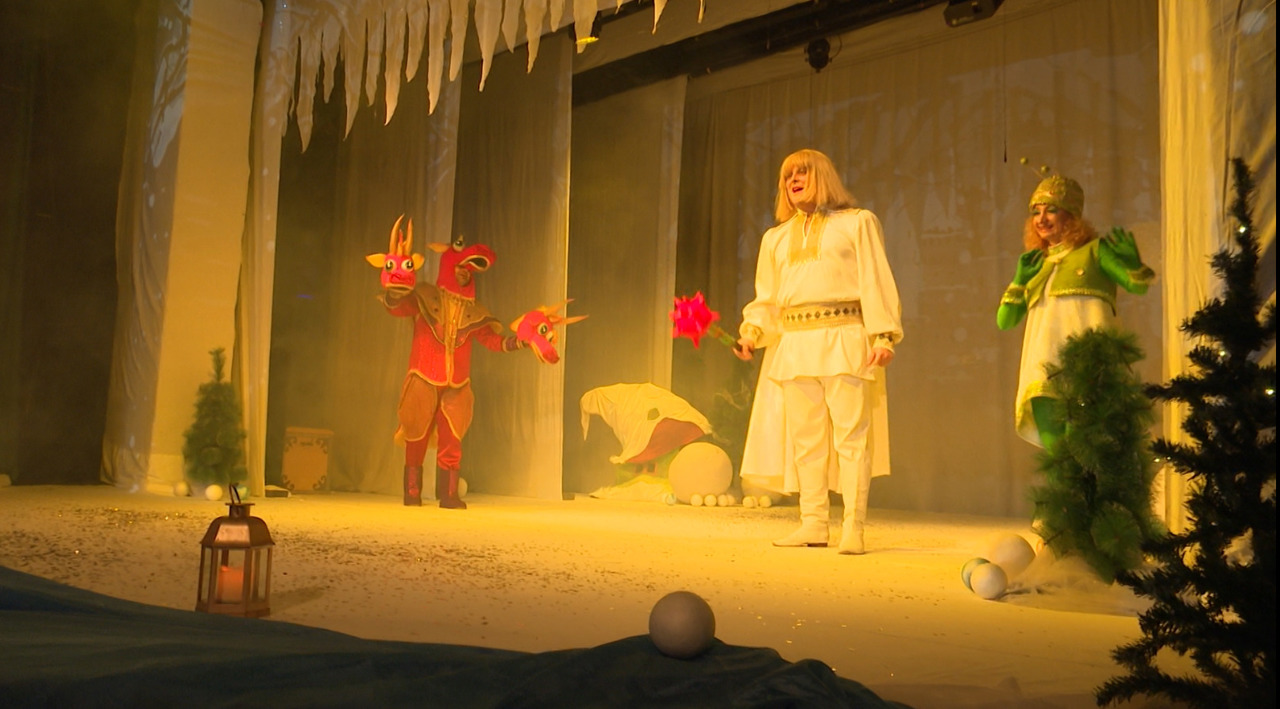 Ziua Națională a Actorului: poveștile artiștilor Teatrului de Păpuși „Licurici”