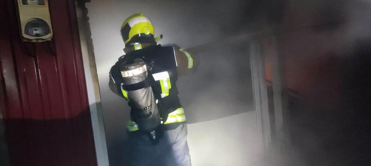 Flames engulf several shops in the capital. Nine fire crews arrived to extinguish the fire