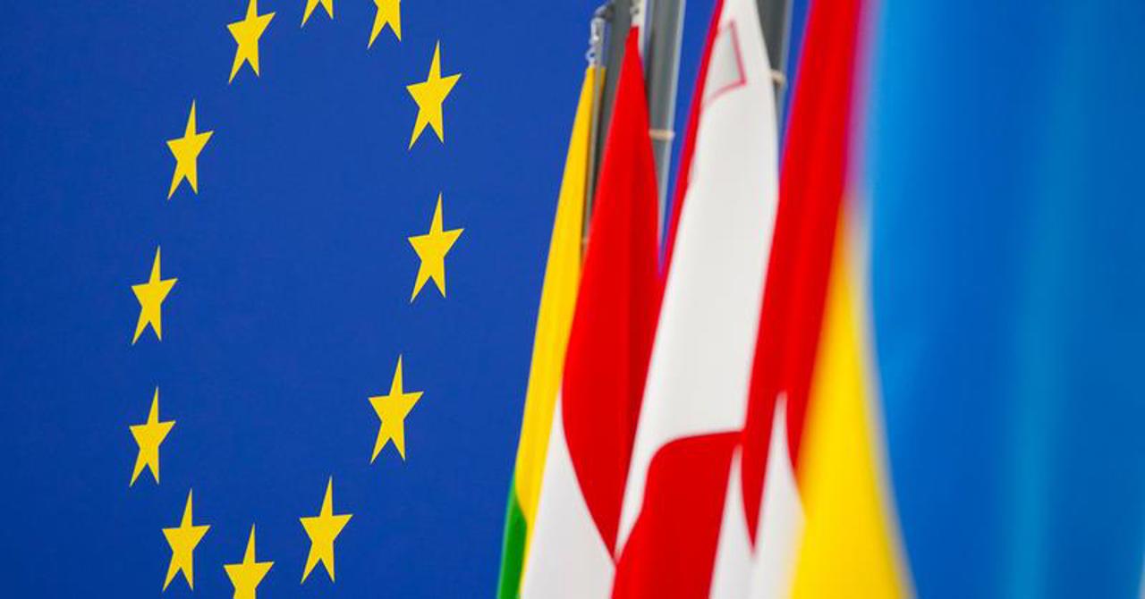 Calendarul Zilei // Cu 30 de ani în urmă a luat ființă Uniunea Europeană, în urma Tratatului de la Maastricht