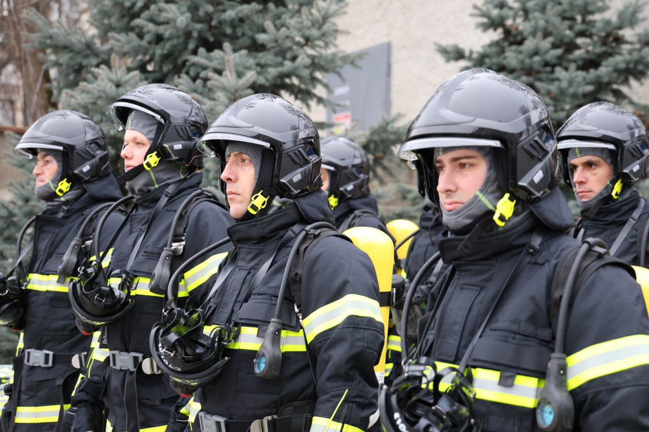 Donație de peste jumătate de milion de euro: Pompierii din R. Moldova au primit echipamente moderne din Danemarca