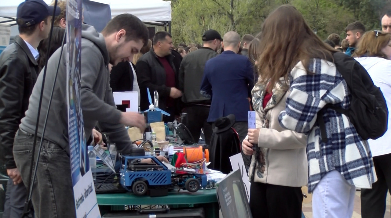 “Study in Moldova” reaches Soroca: Students explore admission and career options