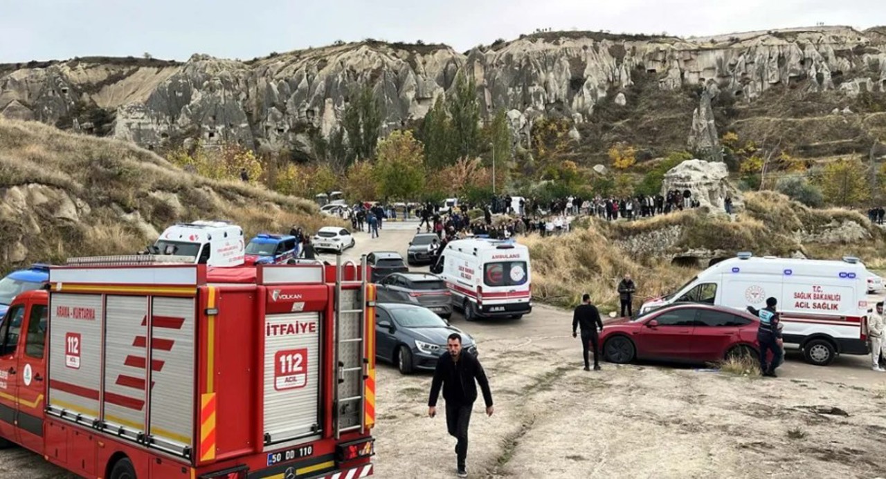 Doi morți și un rănit într-o zonă turistică din Turcia după prăbușirea unei formațiuni stâncoase