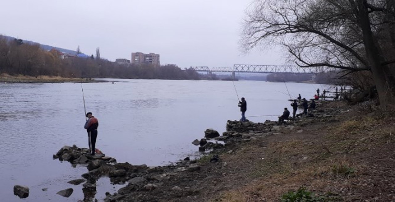 Porțiunea râului Nistru de pe teritoriul Republicii Moldova nu va fi afectată de scurgerile de ulei din transformatoare