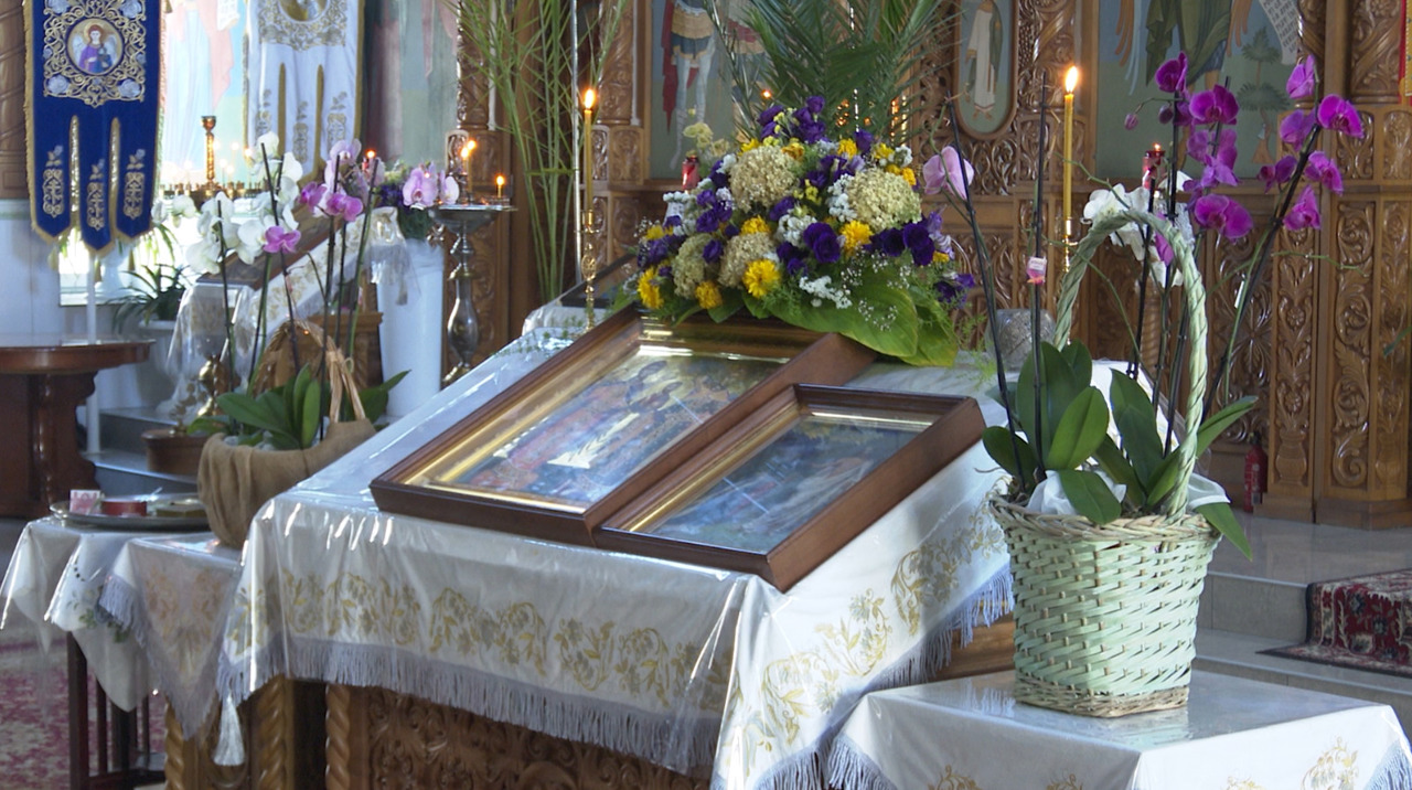 Creștinii ortodocși îi sărbătoresc pe sfinții Maria Magdalena și Foca