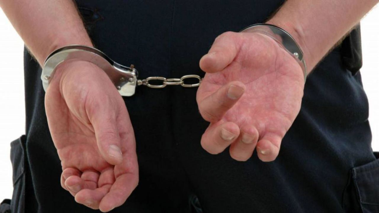 Two customs employees pre-arrested in $40,000 bribe case; a third under house arrest.