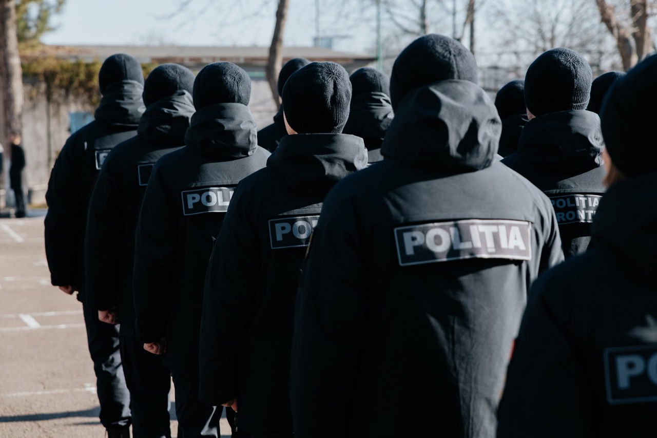 Angajații MAI vor putea avea două locuri de muncă. Guvernul stabilește condițiile