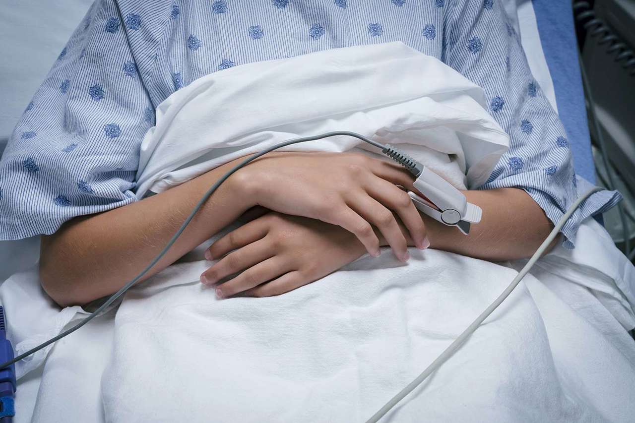 Minora de 15 ani găsită după ore de căutări, externată în stare stabilă de la spital