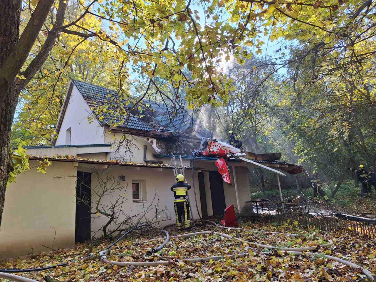 (ФОТО) Крушение легкомоторного самолета в Вадул-Луй- Водэ: один человек погиб. Заявление Органа гражданской авиации