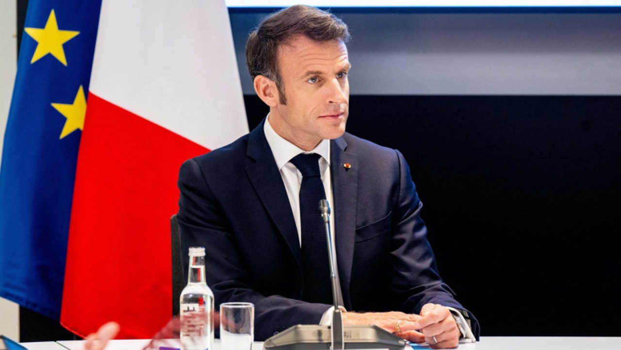 Macron suggests blocking social media during riots