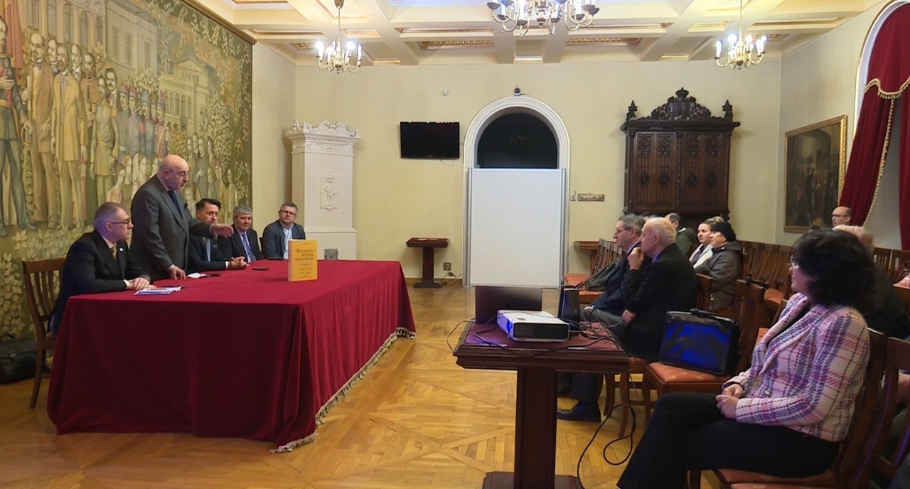 Eveniment editorial important la Iași. A fost lansat volumul „Documente privind istoria românilor”