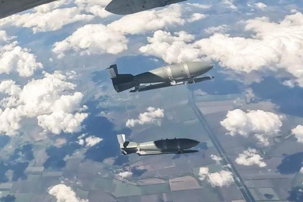 În 2025, Rusia a „scăpat” cel puțin 143 de bombe aeriene pe propriile teritorii și în zonele ocupate 