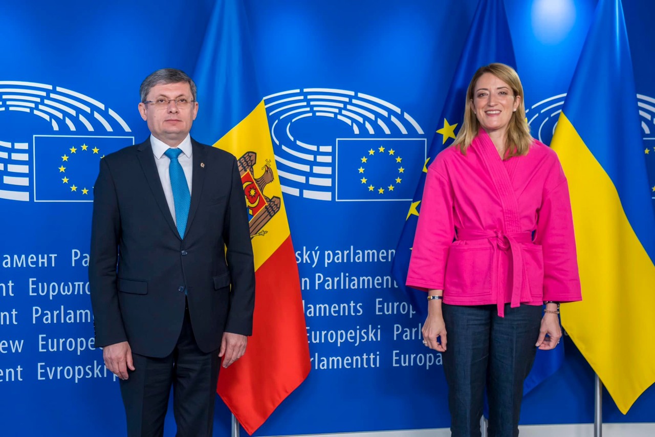 Parlamentul European își reconfirmă sprijinul pentru țara noastră în procesul de integrare europeană. Metsola: Republica Moldova nu este singură