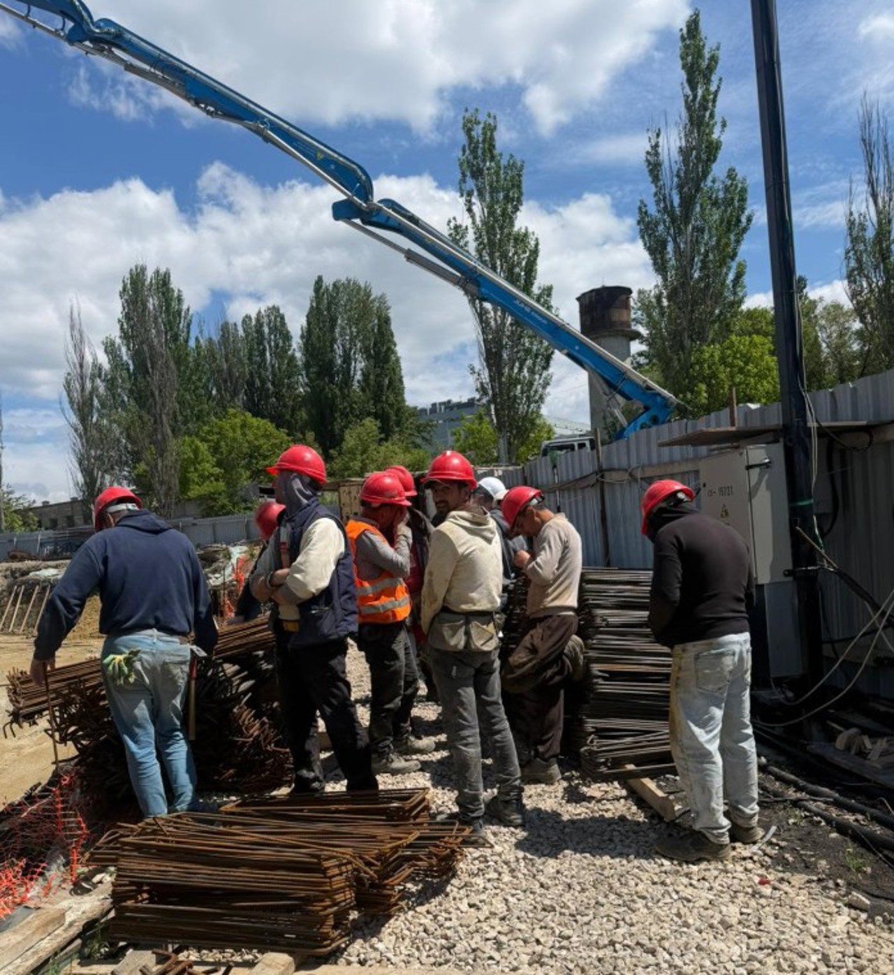 Paradox pe piața muncii din R. Moldova: Populația caută de lucru în afară, deși în țară sunt mii de posturi vacante