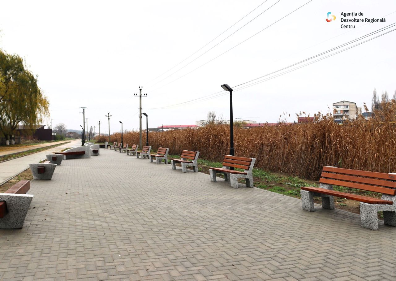 Alee pietonală, piste pentru biciclete și zone de odihnă: Ialoveniul inaugurează un spațiu urban complet reamenajat