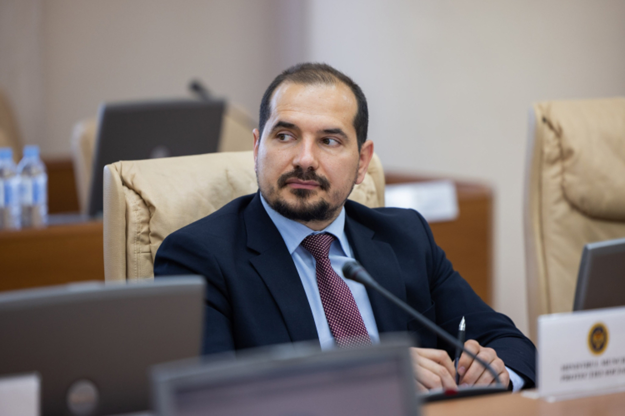 Alexei Buzu: Primăria Chișinău a avut timp pentru a identifica resurse pentru finanțarea asistenților personali