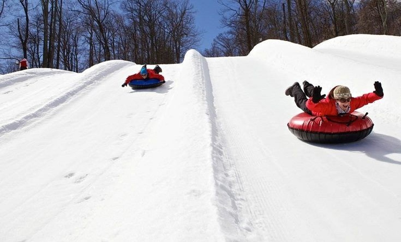 Temperaturile înalte afectează afacerile destinate distracțiilor de iarnă: „Nu putem activa dacă nu sunt măcar -5 grade ziua”