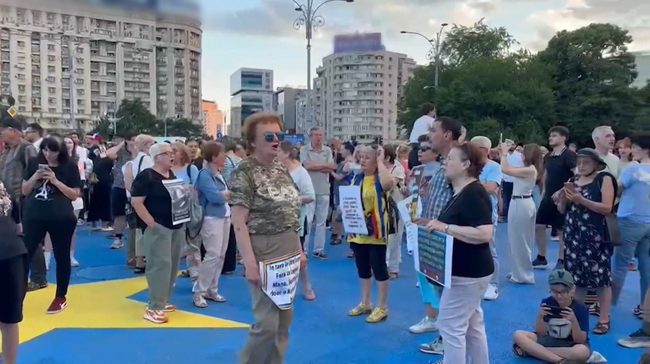 București: Proteste pe fondul crizei politice și al dosarelor de corupție