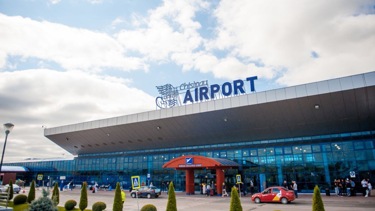 Spațiile comerciale de la Aeroportul Chișinău trebuie administrate de companii credibile, susține președintele Parlamentului