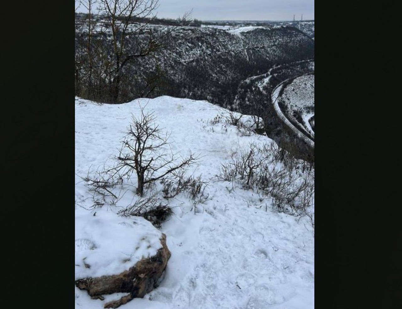 Raionul Rezina | O minoră de 17 ani a decedat după ce ar fi căzut de la înălțime