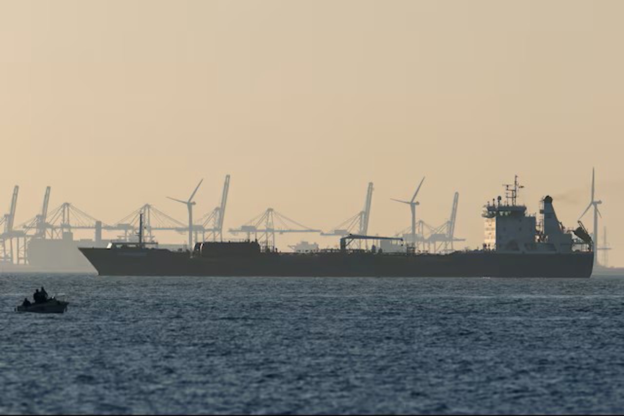 Trump suspendă atacurile asupra Iranului pentru 14 zile: Strâmtoarea Ormuz, condiția-cheie a armistițiului